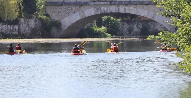 photo  pourquoi ne pas partir en excursion sur le loir ? le club de canoë-kayak propose plusieurs itinéraires de randonnée sur cette rivière qui traverse la flèche.  &copy;  usf canoë-kayak 