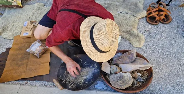 photo  encore aujourd'hui, le feu est difficilement maitrisable.  &copy;  le maine libre 