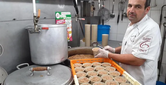 photo  selon laurent berthier, la rillette est « le produit agroalimentaire phare du département. il n’y a rien qui puisse rivaliser avec aujourd’hui. »  &copy;  le maine libre 