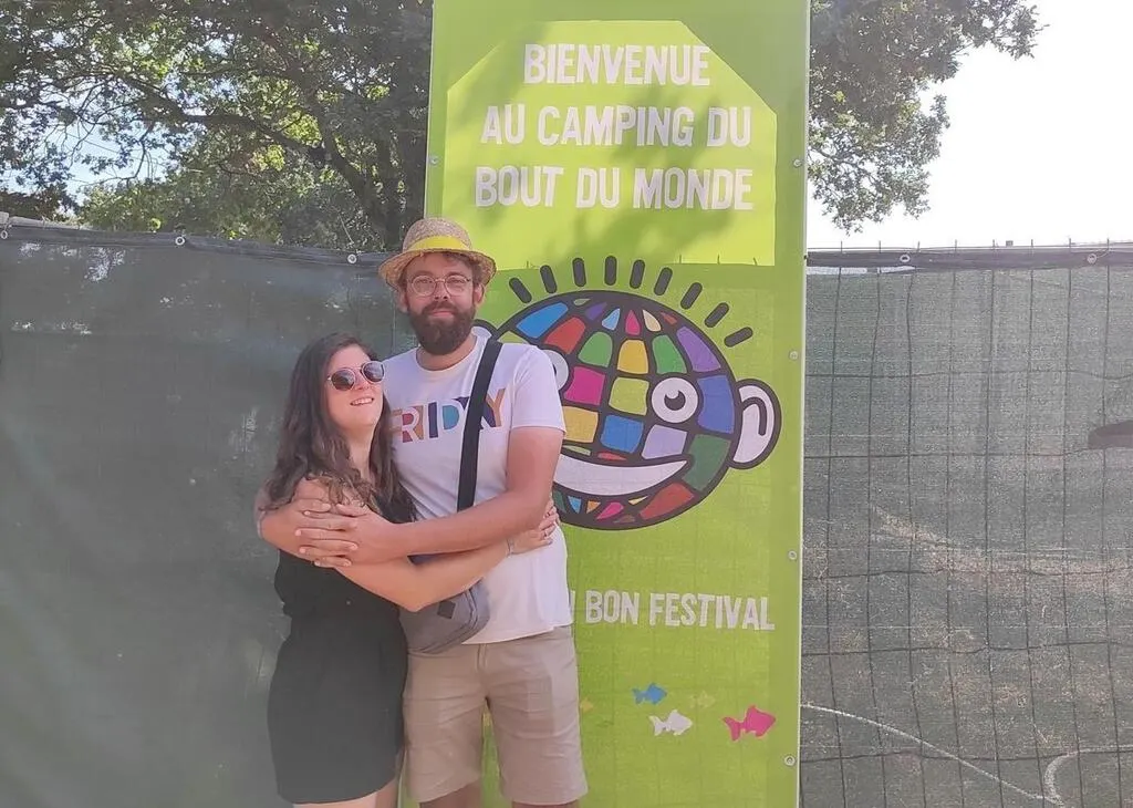 Après leur « coup de foudre » au Bout du monde, le mariage est pour bientôt Après leur « coup de foudre » au Bout du monde, le mariage est pour bientôt