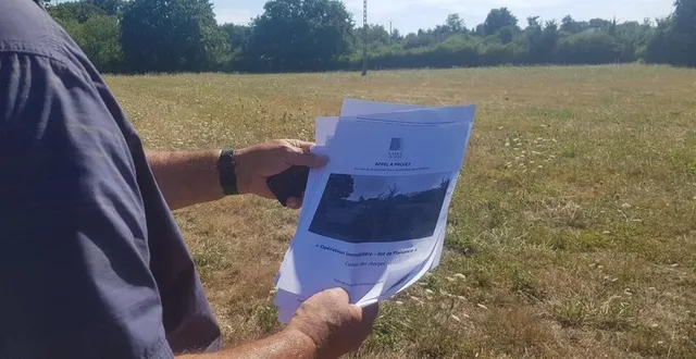 photo  le futur lotissement espéré doit être construit sur des terrains nus, dans le quartier de gastines, près de la rue de plaisance, à sablé-sur-sarthe.  &copy;  ouest-france 