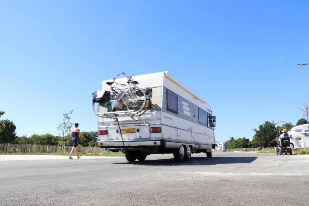 Camping Car Caen La Nouvelle Aire Bien Not E Sur Park Night Sauf Pour Le Bruit Caen