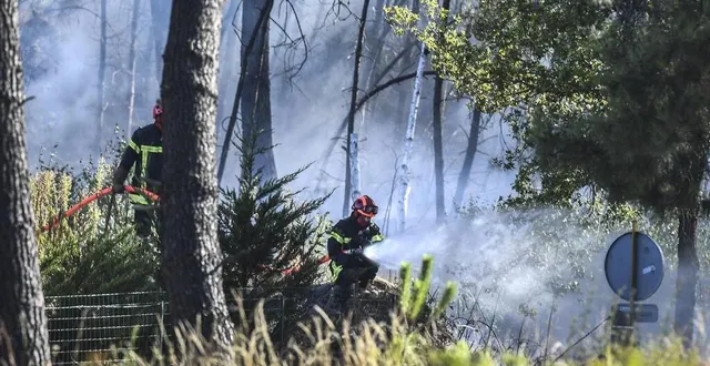 photo  la sarthe passe en risque incendie « très sévère ». le préfet prend de nouvelles mesures.  &copy;  photo archives le maine libre – denis lambert 
