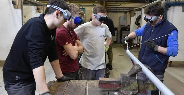 photo  en 2021, la france comptait plus de 730 000 apprentis.  &copy;  archives thomas brégardis, ouest-france 