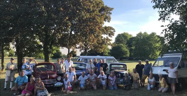 photo  le club rétro décalé de la flèche a fait une expédition jusqu’en alsace avec ses voitures anciennes, en juillet et août.  &copy;  le maine libre 