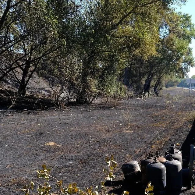 photo des bouteilles de gaz ont été regroupées pour prévenir les explosions.  ©  ouest-france