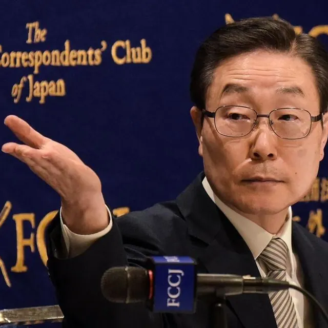 photo l’actuel président de la ffpmu, nouveau nom de la secte moon au japon, tomihiro tanaka, a reconnu le 10 août lors d’une conférence de presse à tokyo, les liens de son organisation avec le monde politique. (photo by richard a. brooks / afp)  ©  afp