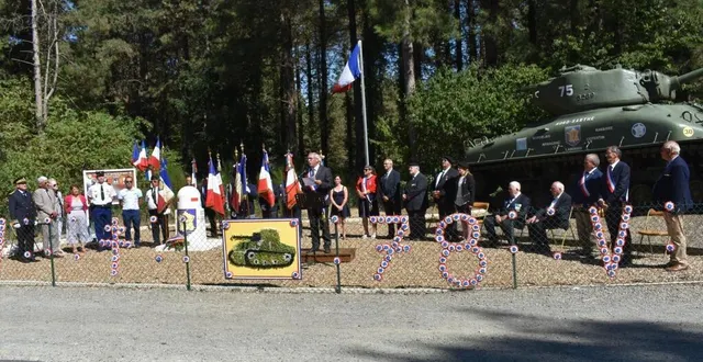 photo  une assistance relativement nombreuse a pris part aux cérémonies.  &copy;  le maine libre 