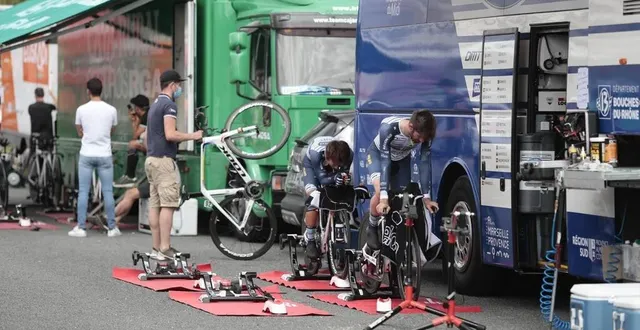 photo  le village du tour cycliste poitou-charentes s’installe à chauray à partir de 18 heures.  &copy;  archives co - benoit felace 