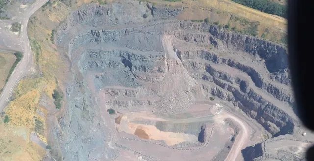 photo  la carrière de la gouraudière à mauzé-thouarsais se visite jeudi.?  &copy;  archives co – carl guillet 