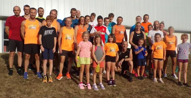 photo  la saison est lancée pour les amateurs de course à pied du club des coureurs près sées.  &copy;  ouest-france 