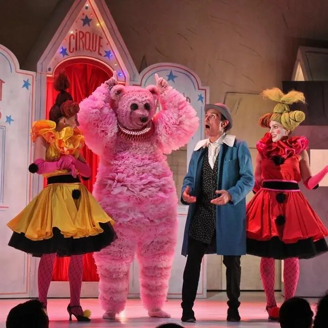 photo les costumes sont hauts en couleur.  ©  ouest-france