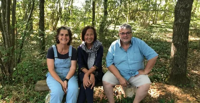 photo  louise et patrick marty, entourant muoy you.  &copy;  cmi 