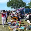 photo  avant la rentrée, les vide-greniers ont la côte. 