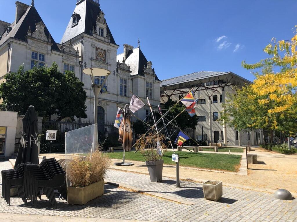 Quel Est L’effet Du V And B Fest’sur Château-Gontier-sur-Mayenne ...