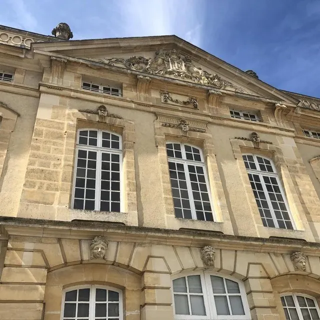 photo l’architecture néoclassique rappelle l’antiquité.  ©  ouest-france