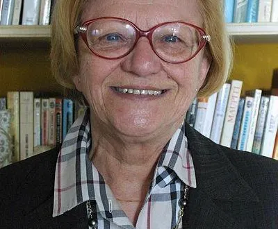 photo  anna gerbet a été élevée au rang de chevalier de la légion d’honneur en 2004.  &copy;  ouest-france 