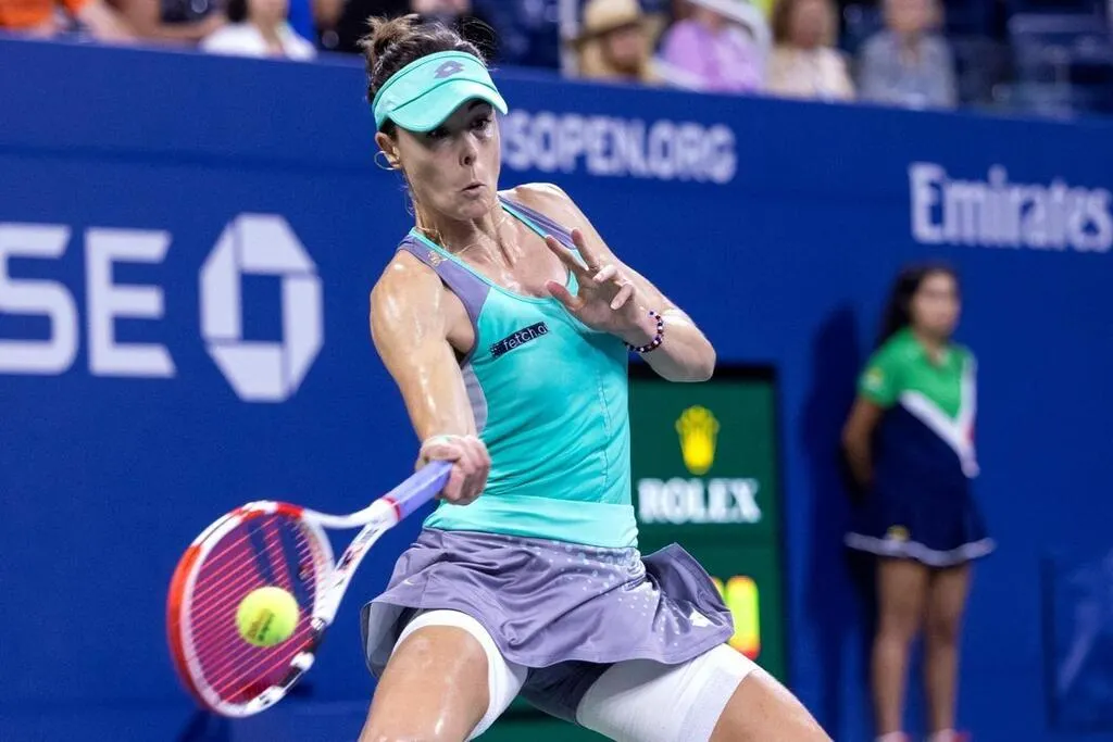 US Open. Alizé élimine la tenante du titre Emma Raducanu . Sport