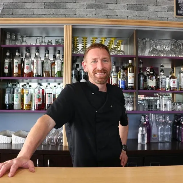 photo la belle époque, le restaurant géré par yohann brault, a ouvert en juin 2020. malgré les contraintes liées au covid-19, l’établissement a vite été adopté par les habitants de villaines-sous-malicorne et les ouvriers qui viennent y déjeuner.  ©  archives ouest-france