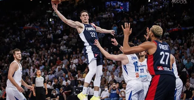 photo  terry tarpey va disputer l’euro 2022 avec les bleus de rudy gobert notamment.  &copy;  fiba basketball 