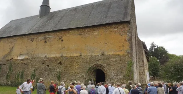 photo  l’imposante chapelle du prieuré de la primaudière fut un lieu de pèlerinage pendant tout le moyen âge ; on y implorait saint sébastien et saint roch en temps d’épidémie. 
