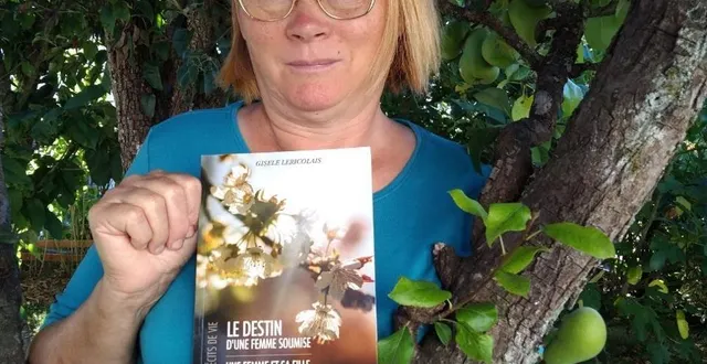 photo  gisèle lericolais présente son nouveau livre.  &copy;  ouest-france 