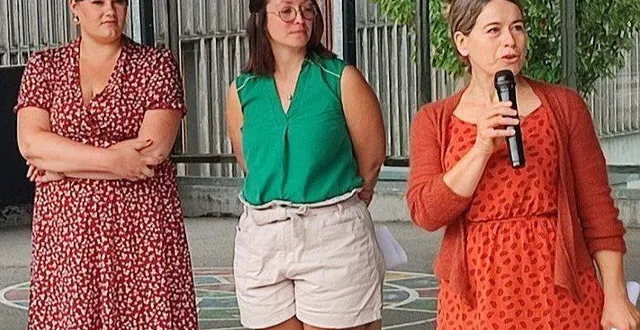 photo  camille coueffe, maud geslain, les nouvelles enseignantes et cindy krasna, la directrice de l’école des deux-chênes.  &copy;  ouest-france 