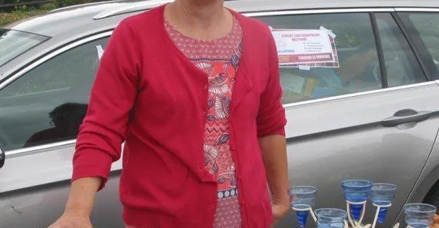 photo  michelle chauvière participe à deux vide-greniers par an.  &copy;  ouest-france 