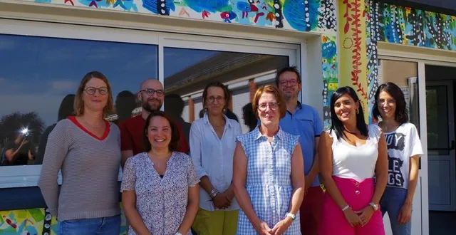 photo  l’équipe enseignante.  &copy;  le maine libre 