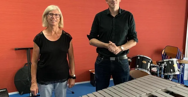 photo  monique trotin, vice-présidente à la communauté de communes chargée de la culture, et régis andré, directeur, préparent la rentrée de l’école de musique intercommunale.  &copy;  ouest-france 