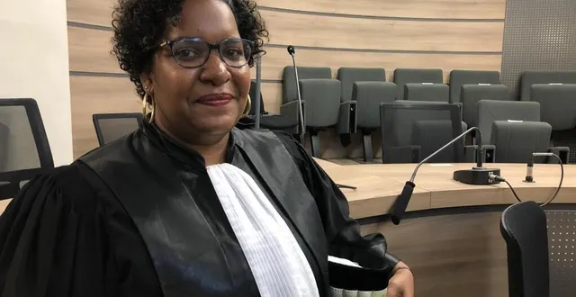 photo  laëtitia mirande, 40 ans, a pris officiellement ses fonctions de procureure de la république d’alençon. elle succède à françois coudert, qui a rejoint le parquet général de rouen.  &copy;  ouest-france 