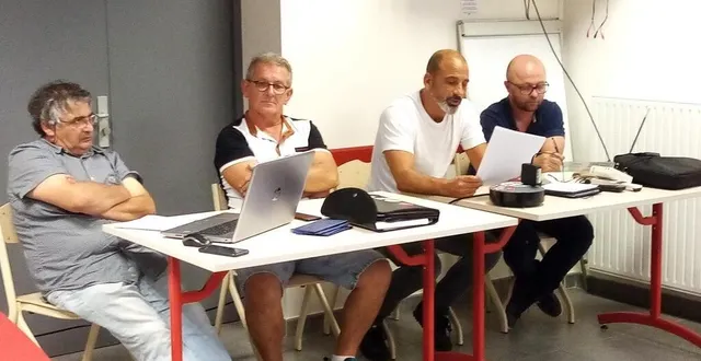 photo  jean-rené dilé, trésorier du stade olympique candé challain loiré, vincent mahot, président, françois-xavier morille, responsable des jeunes, et stéphane feuvrais.  &copy;  ouest-france 