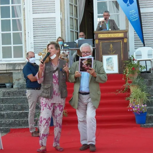 photo bénédicte de foucaud organise cette vente au profit de l’association leucémie espoir 72 au château de sourches.  ©  archives le maine libre