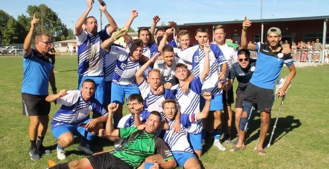 photo  l’exploit sarthois du 3e tour de la coupe de france est à mettre à l’actif de bazouges-cré (d1).  &copy;  le maine libre 