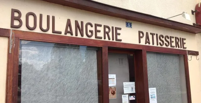 photo  la vente de pain est assurée du mardi au dimanche.  &copy;  le maine libre 