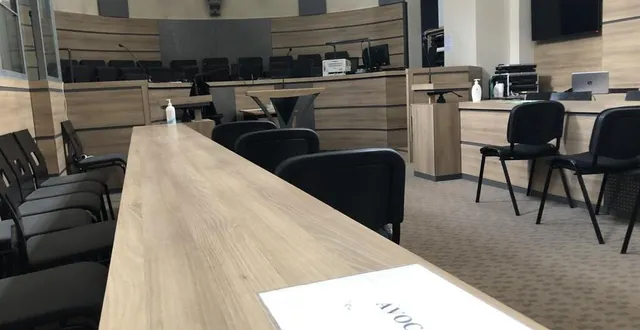 photo  soupçonnée d’avoir violenté un nourrisson dont les avait la garde, une assistante maternelle a comparu devant le tribunal judiciaire d’alençon ce jeudi 15 septembre 2022. décision le 17 novembre prochain.  &copy;  ouest-france 