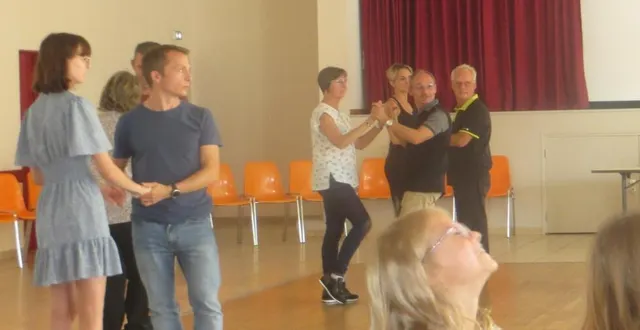 photo  l’évènement de 36 heures autour de la bachata et de la zumba, organisé le week-end dernier, a eu beaucoup de succès. les cours de danse, proposés aux débutants comme aux initiés, ont suscité des envies de déhanchement au son des musiques d’amérique latine. organisateurs comme participants sont unanimes : il ne faut pas en rester là. « on pense déjà à réserver un créneau l’année prochaine », annonce karène thébault, à l’initiative de ce week-end.  &copy;  ouest-france 