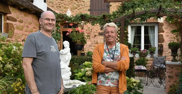 photo  eric leleu qui travaille le vitrail tiffany viendra s’installer dans le magnifique jardin de jacky.  &copy;  le maine libre 