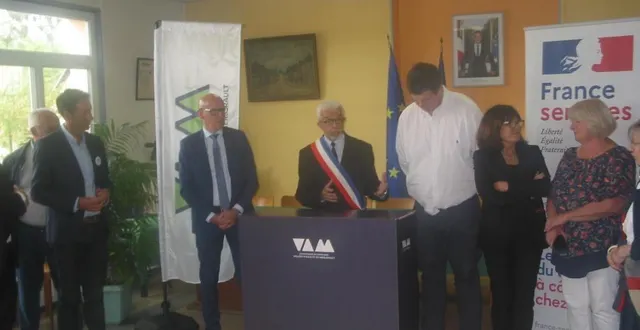 photo  pendant l’accueil du maire, mercredi 14 septembre 2022, à sainte-gauburge-sainte-colombe (orne).  &copy;  ouest-france 