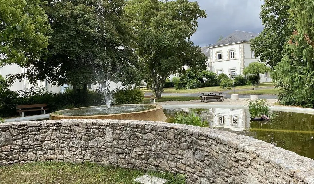N°1 Visite Guidée La Roche sur Yon (2h) Guides de France