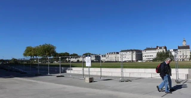 photo  l’esplanade cœur-de-maine, à angers (maine-et-loire) est vide, ce dimanche 18 septembre 2022, malgré le beau temps. depuis le triple meurtre en juillet, l’accès est réglementé.  &copy;  ouest-france 