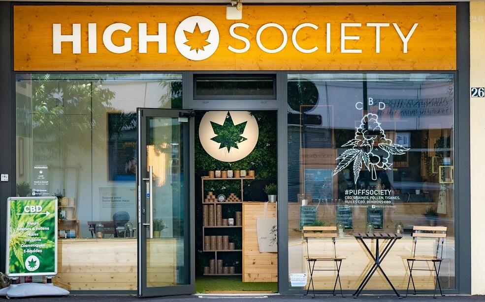 Rennes. High Society boutique de CBD haut de gamme deux pas de