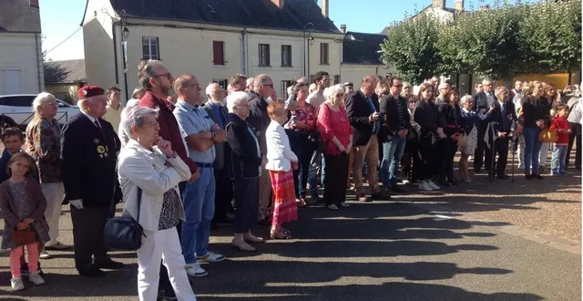 photo  une centaine de personnes ont assisté à l’inauguration samedi dernier.  &copy;  le maine libre 