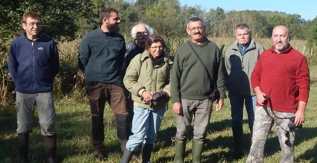 photo  une bonne dizaine de bénévoles du groupe sarthois ornithologique étaient présents sur le site des dureaux.  &copy;  le maine libre 
