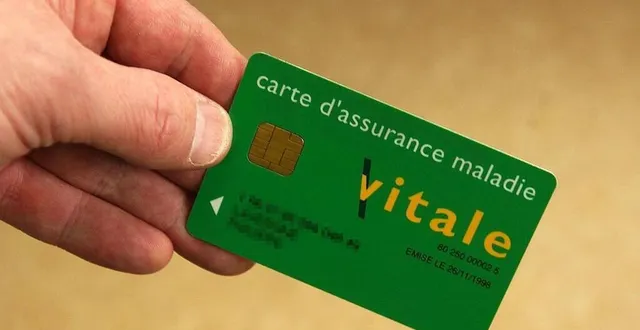 photo  la carte vitale a été créée en 1998 par le gie sesam, basé au mans, qui travaille désormais au déploiement de l’appli carte vitale sur smartphone.  &copy;  photo le maine libre denis lambert 