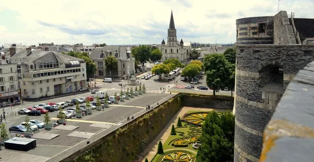 photo  l’église saint-laud à angers accueille dimanche 25 septembre 2022 les caméras de l’émission « le jour du seigneur ».  &copy;  archives ouest-france 