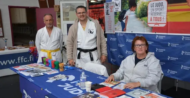 photo  en raison des intempéries, le forum des associations s’est tenu au gymnase.  &copy;  ouest-france 