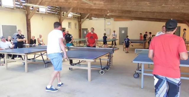 photo  la section de courgains a tout supervisé.  &copy;  tennis de table de courgains 