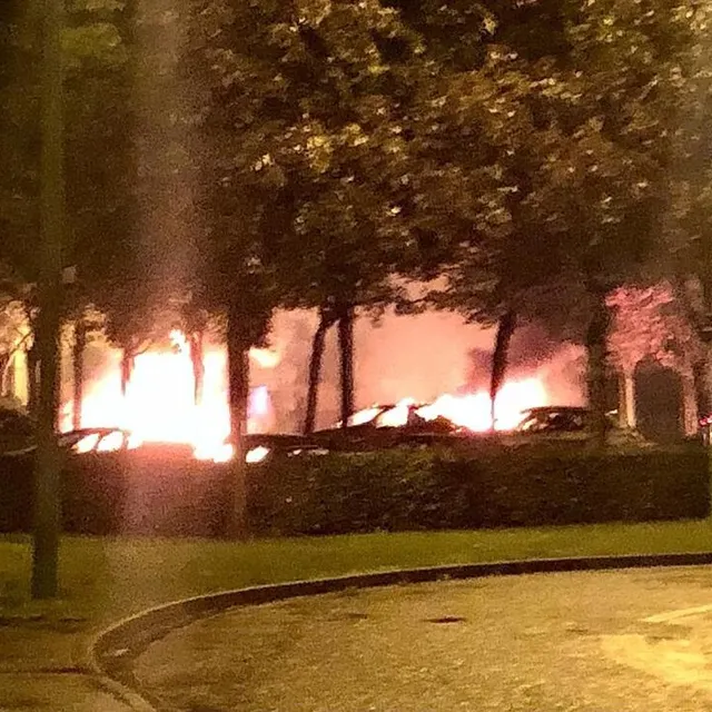 photo les pompiers ont pu entrer dans le quartier à 1 h du matin.  ©  ouest-france