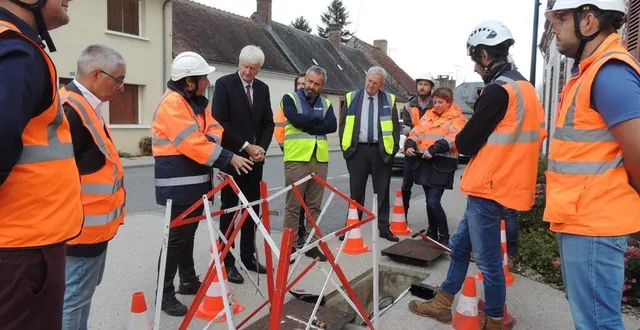 photo  un des tout derniers points avec les acteurs du chantier.  &copy;  le maine libre 